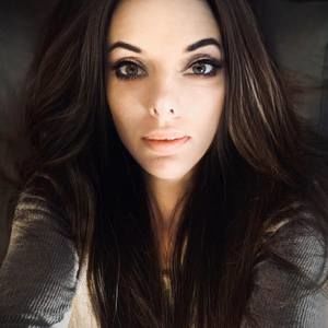 Meet your Posher, Jenn